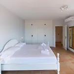 Villa Welcs 280 Emp Con Piscina, Vistas Al Mar Y Parking